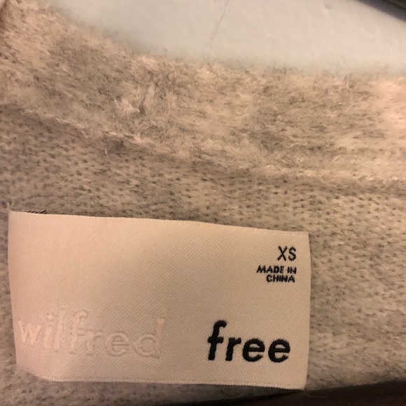 Wilfred Grey Cardigan from Aritzia - Picture 2 of 5